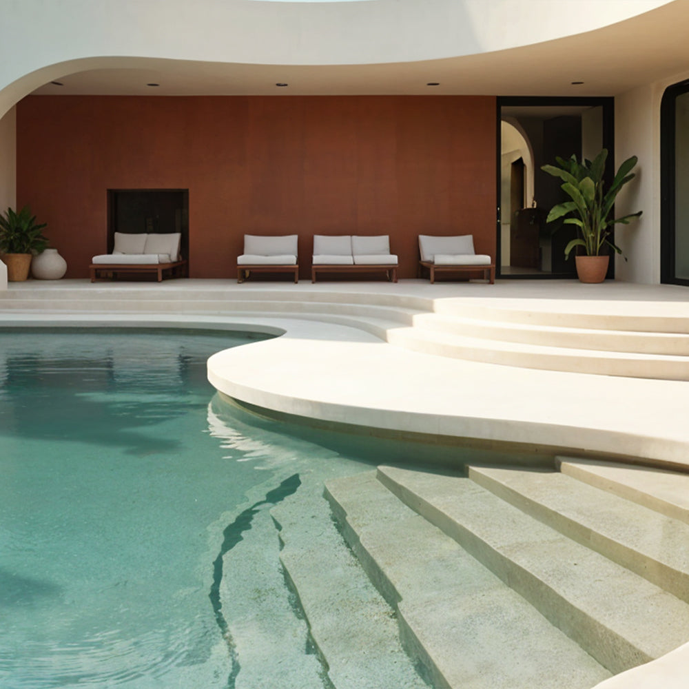 Piscine design sans joints — finition Biokum